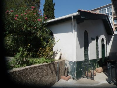 Pazar Tekke Türbesinin iç avludan giriş kapısı