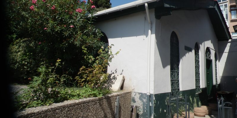 Pazar Tekke Türbesinin iç avludan giriş kapısı